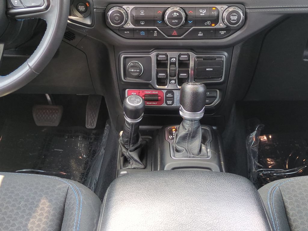 Used 2024 Jeep Wrangler Unlimited Rubicon 4xe AWD/4WD image 20
