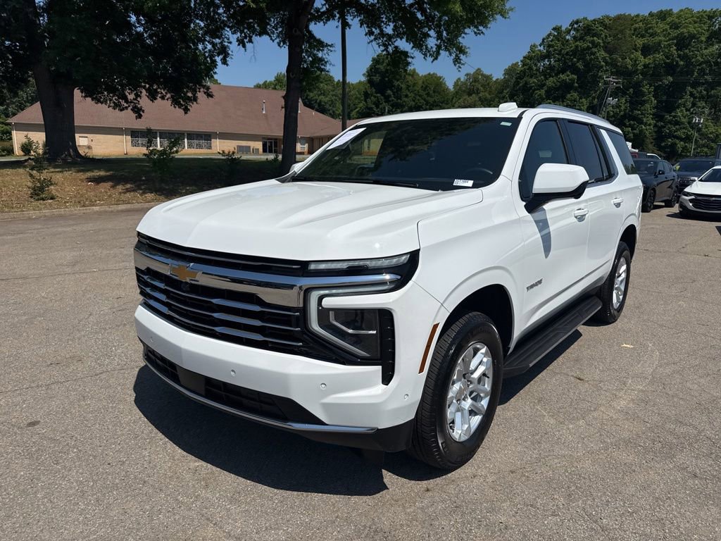 Used 2025 Chevrolet Tahoe LT AWD/4WD image 1