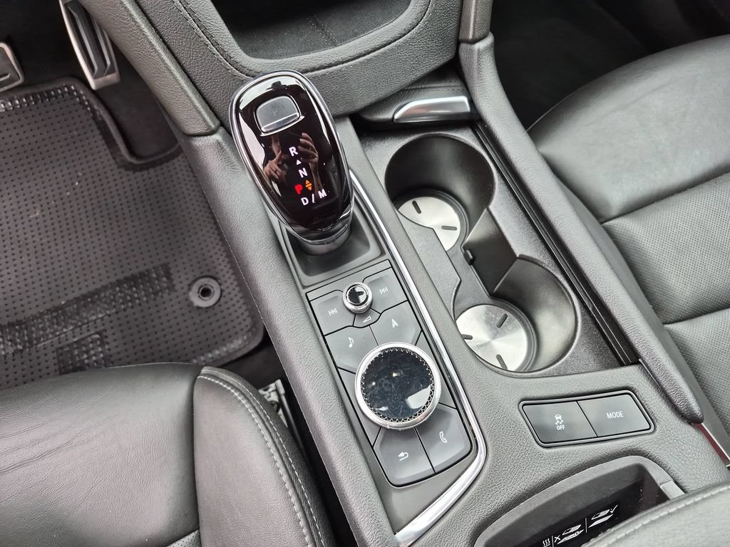 Used 2023 Cadillac XT6 Sport w/ Technology Package AWD/4WD image 31