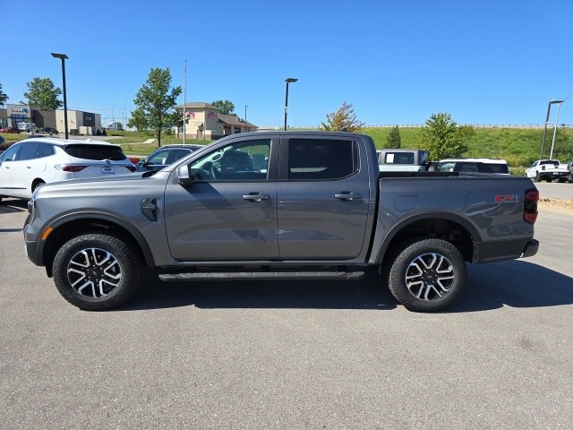 New 2025 Ford Ranger Lariat w/ FX4 Off-Road Package image 2