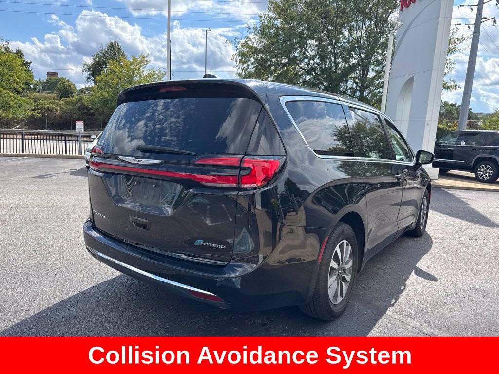 Used 2024 Chrysler Pacifica Limited FWD image 7