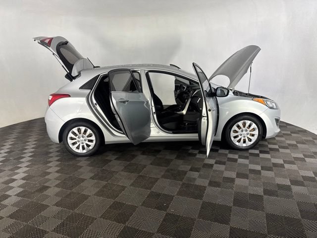 Used 2016 Hyundai Elantra GT FWD image 15