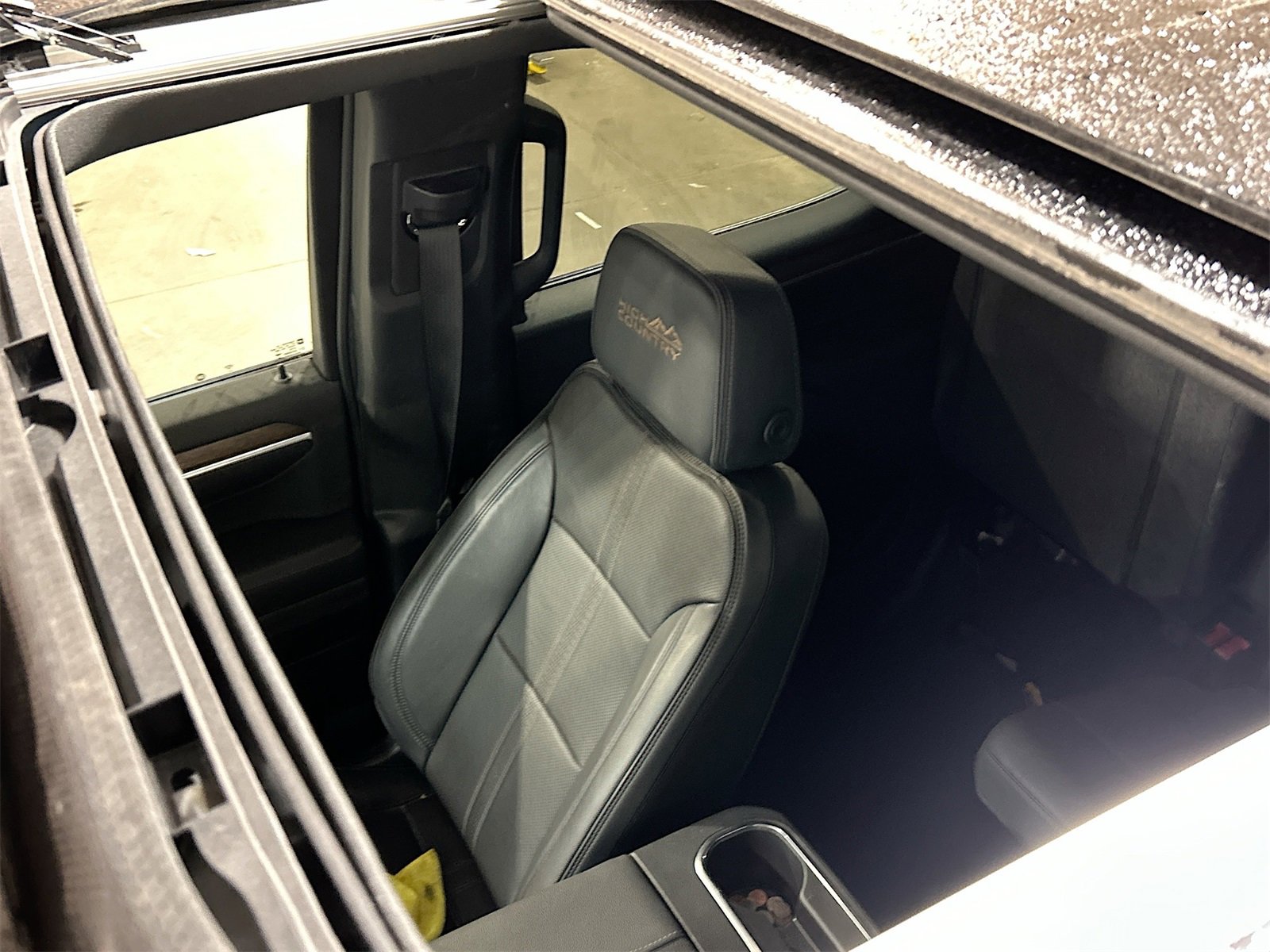 Used 2022 Chevrolet Silverado 1500 High Country w/ High Country Premium Package image 23