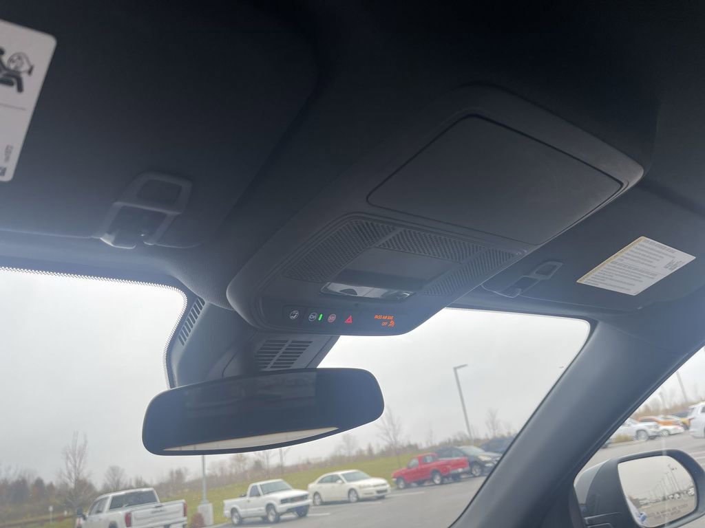 Used 2025 GMC Terrain Elevation image 29