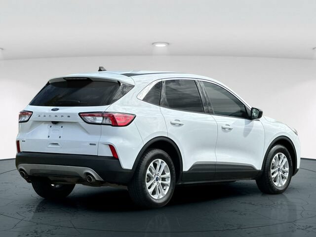Used 2022 Ford Escape SE w/ Convenience Package FWD image 6