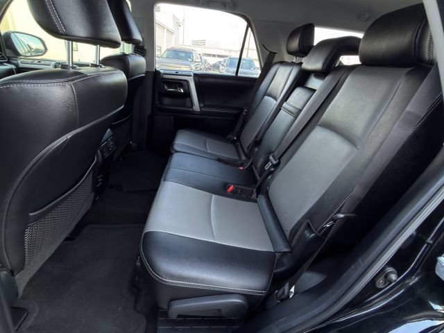 Used 2019 Toyota 4Runner SR5 Premium RWD image 26