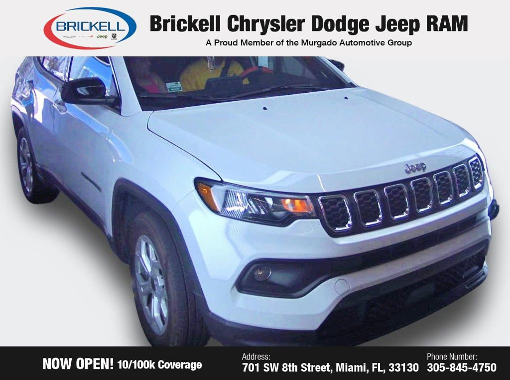 Used 2025 Jeep Compass Latitude image 10