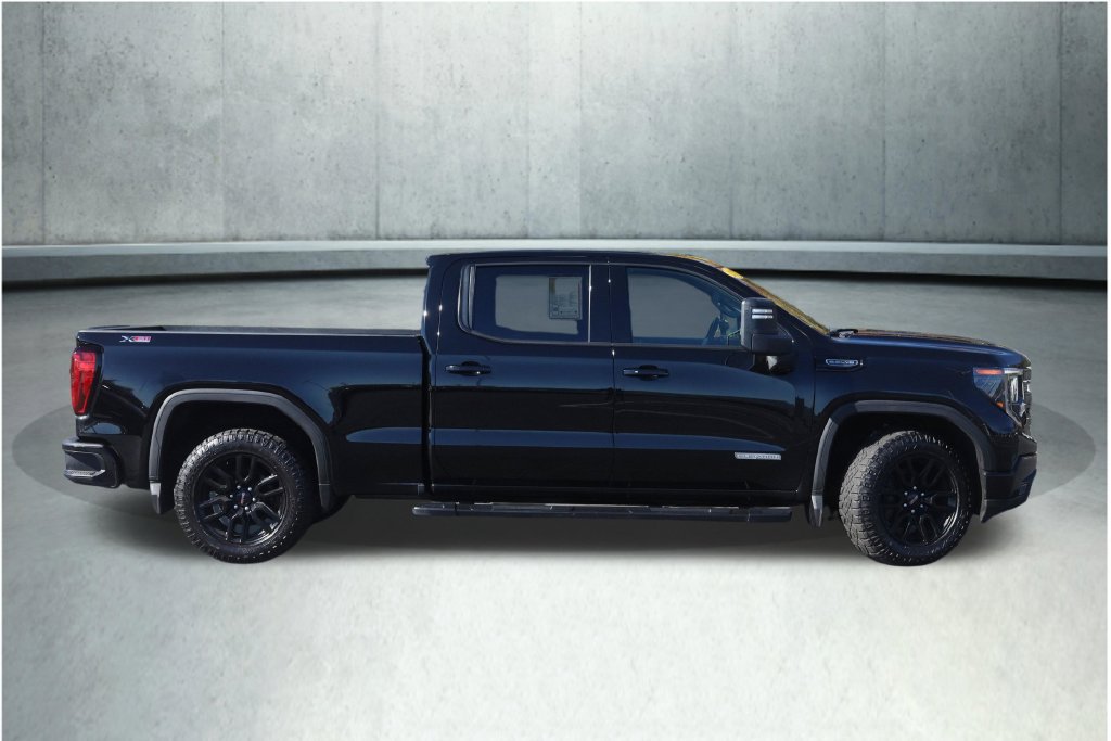 Used 2022 GMC Sierra 1500 Elevation w/ X31 Off-Road Package AWD/4WD image 14