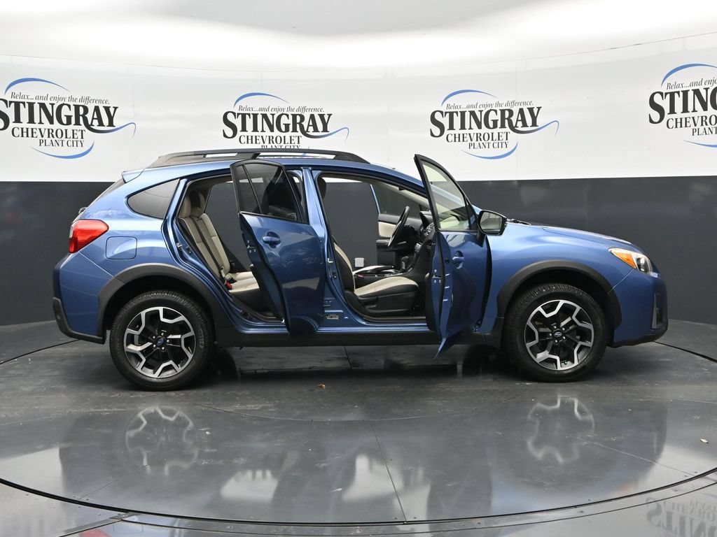 Used 2017 Subaru Crosstrek 2.0i Limited AWD/4WD image 8