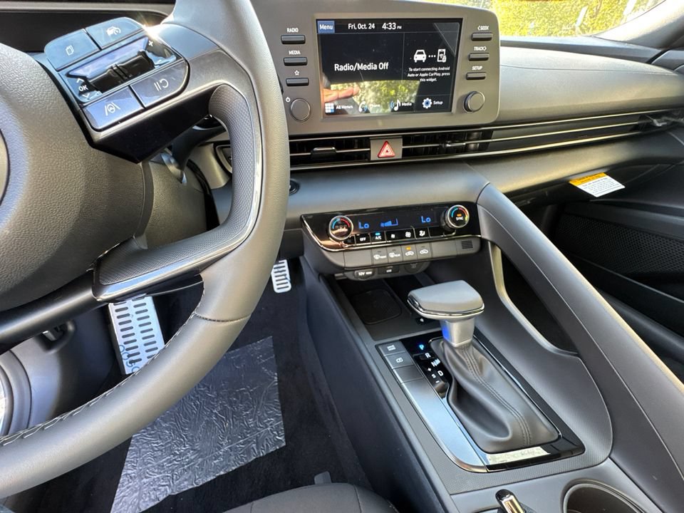 New 2026 Hyundai Elantra SEL Sport FWD image 30