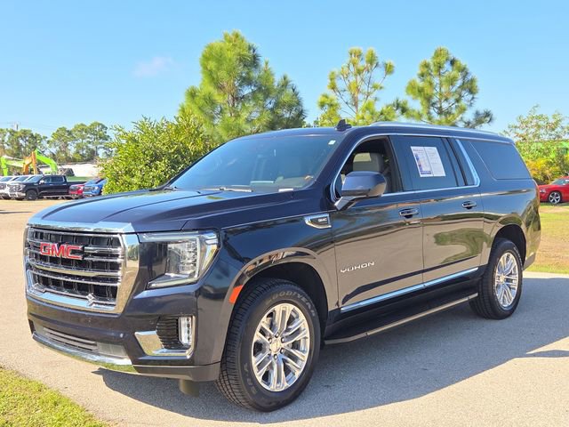 Used 2023 GMC Yukon XL SLT image 2