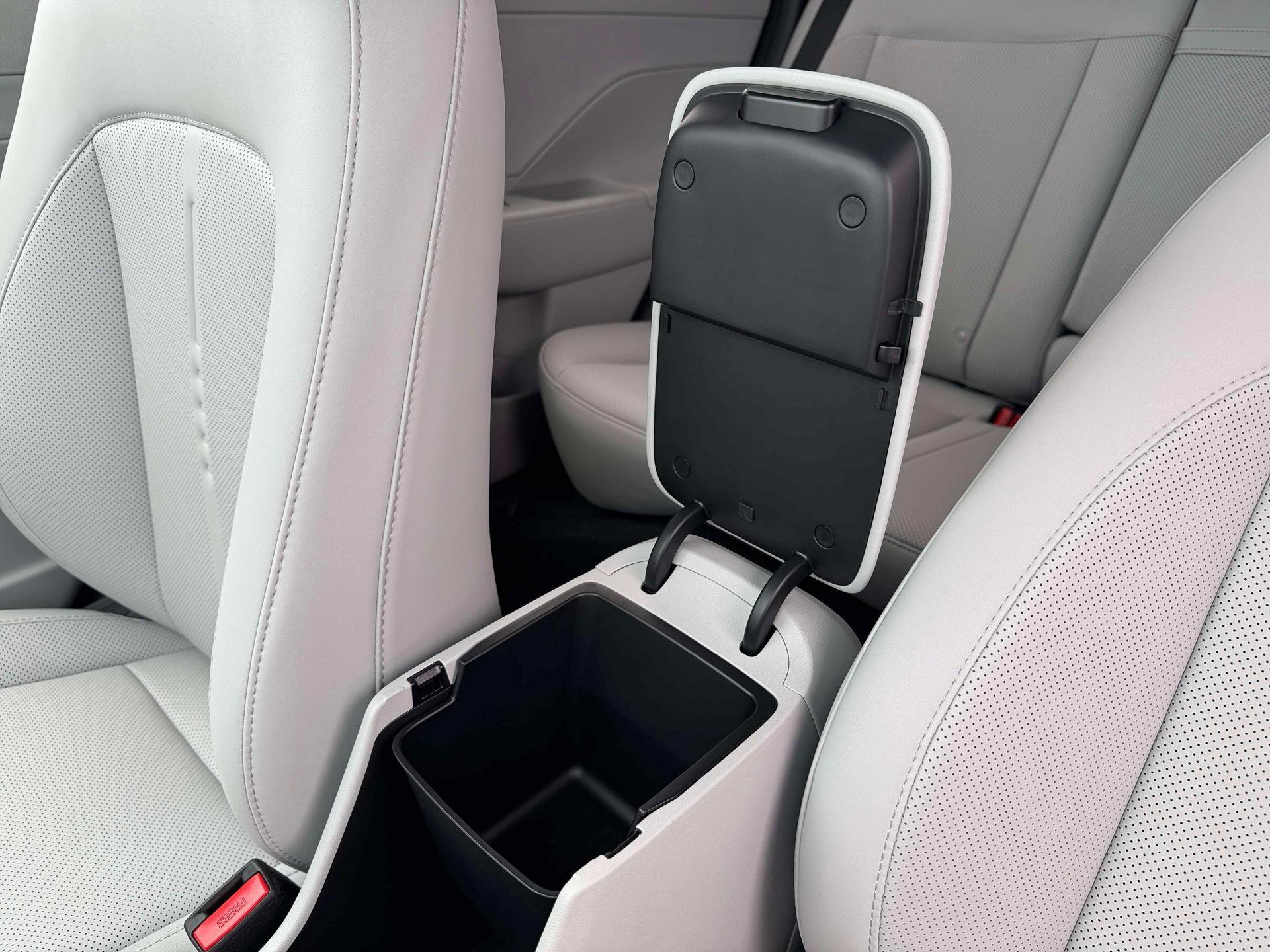 New 2026 Hyundai Kona SEL Premium FWD image 11
