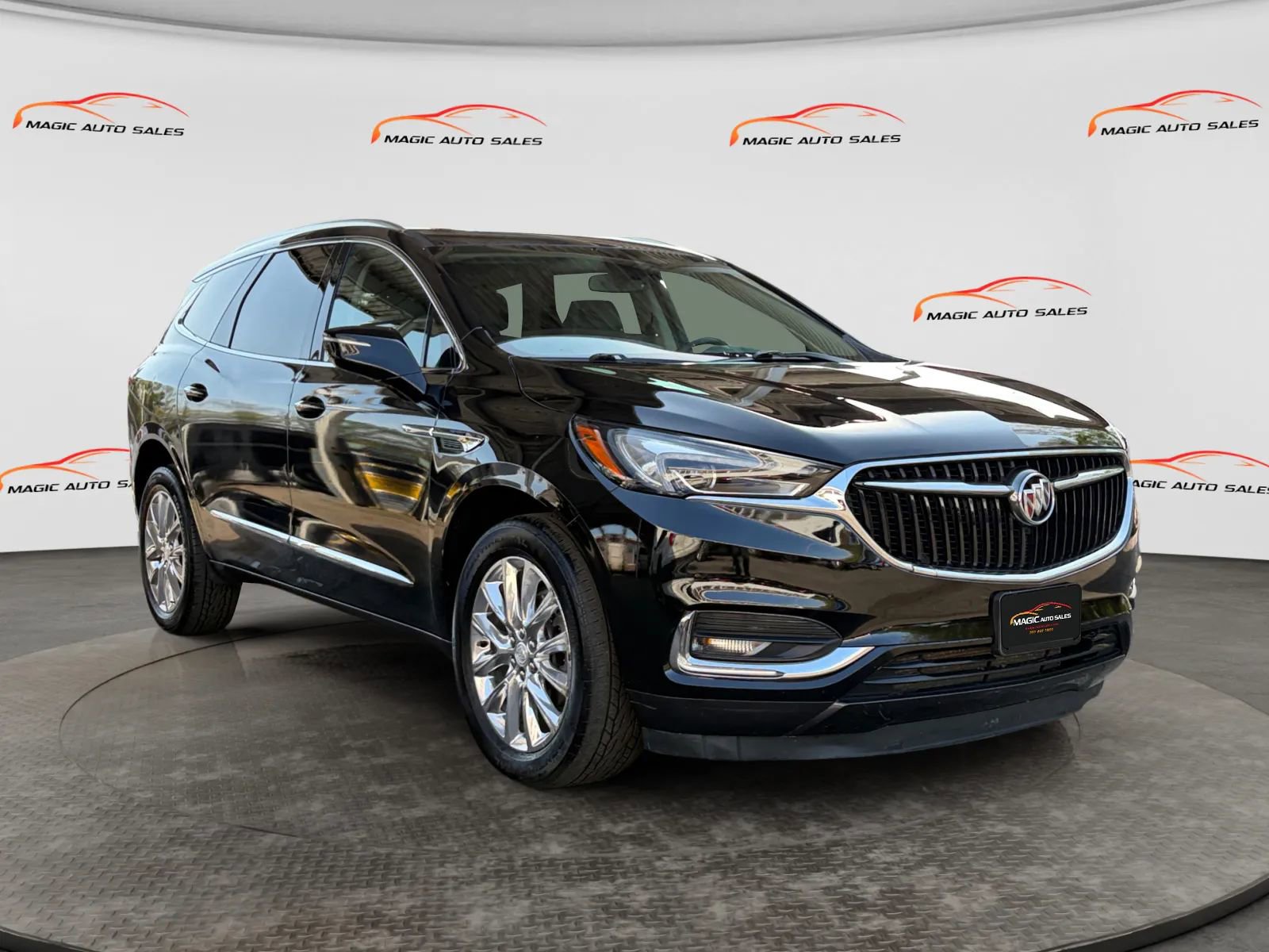 Used 2021 Buick Enclave Essence w/ Sound and Sites Package AWD/4WD image 5