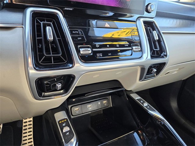 Used 2023 Kia Sorento SX Prestige image 22