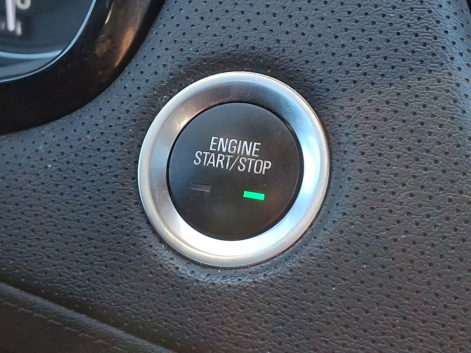 Certified 2023 Cadillac XT5 Sportv w/ Technology Package image 32