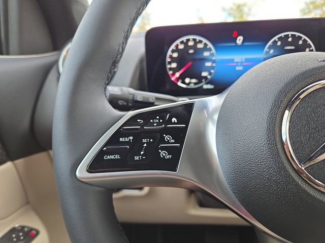 Used 2026 Mercedes-Benz GLB 250 4MATIC image 20