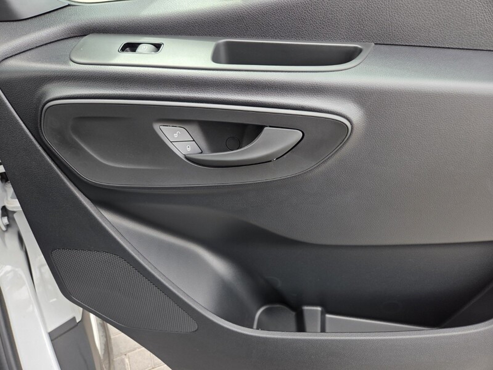 New 2025 Mercedes-Benz eSprinter 170 Cargo image 20