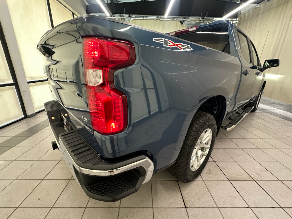 Certified 2024 Chevrolet Silverado 1500 LT AWD/4WD image 5
