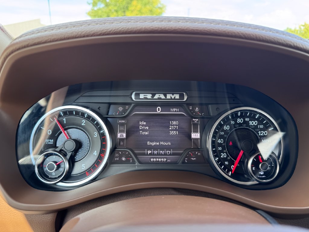 Used 2022 RAM 3500 Laramie AWD/4WD image 26