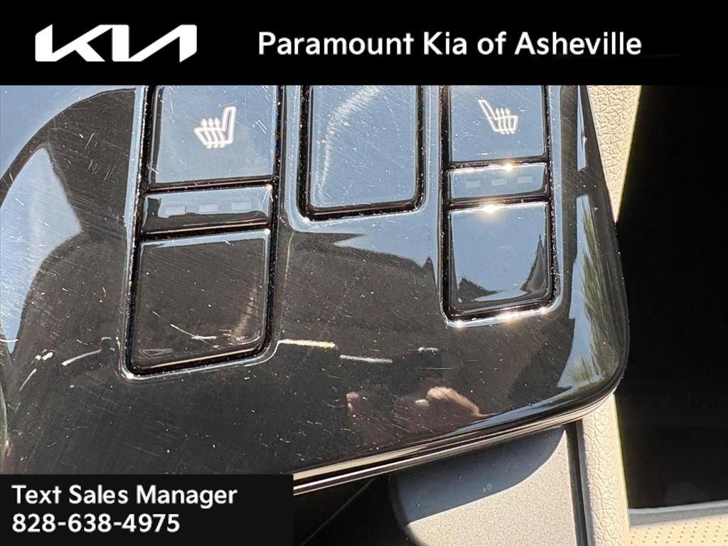 Certified 2025 Kia Sportage EX AWD/4WD image 14