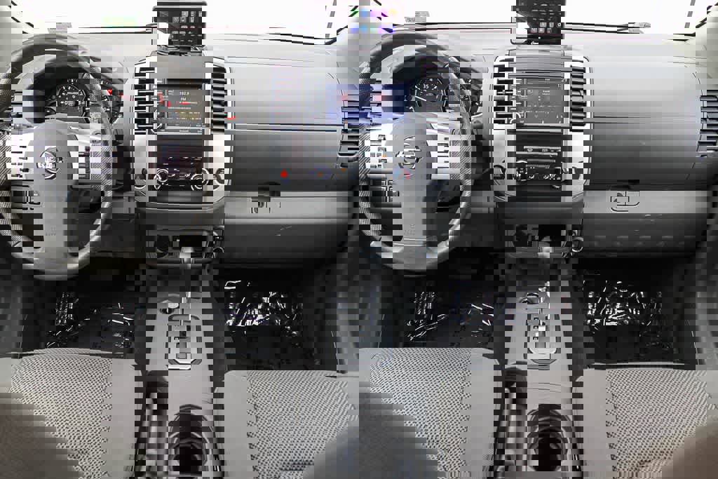 Used 2021 Nissan Frontier S w/ S Utility Package image 11