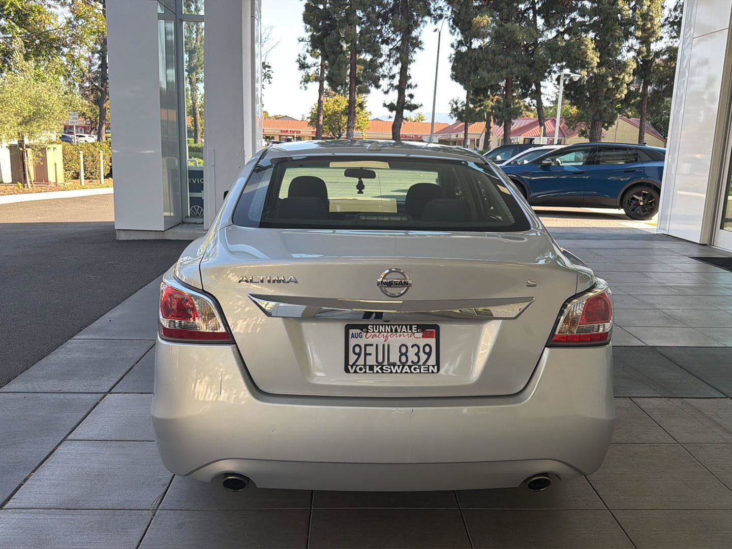 Used 2015 Nissan Altima 2.5 S w/ Power Driver Seat Package FWD image 4