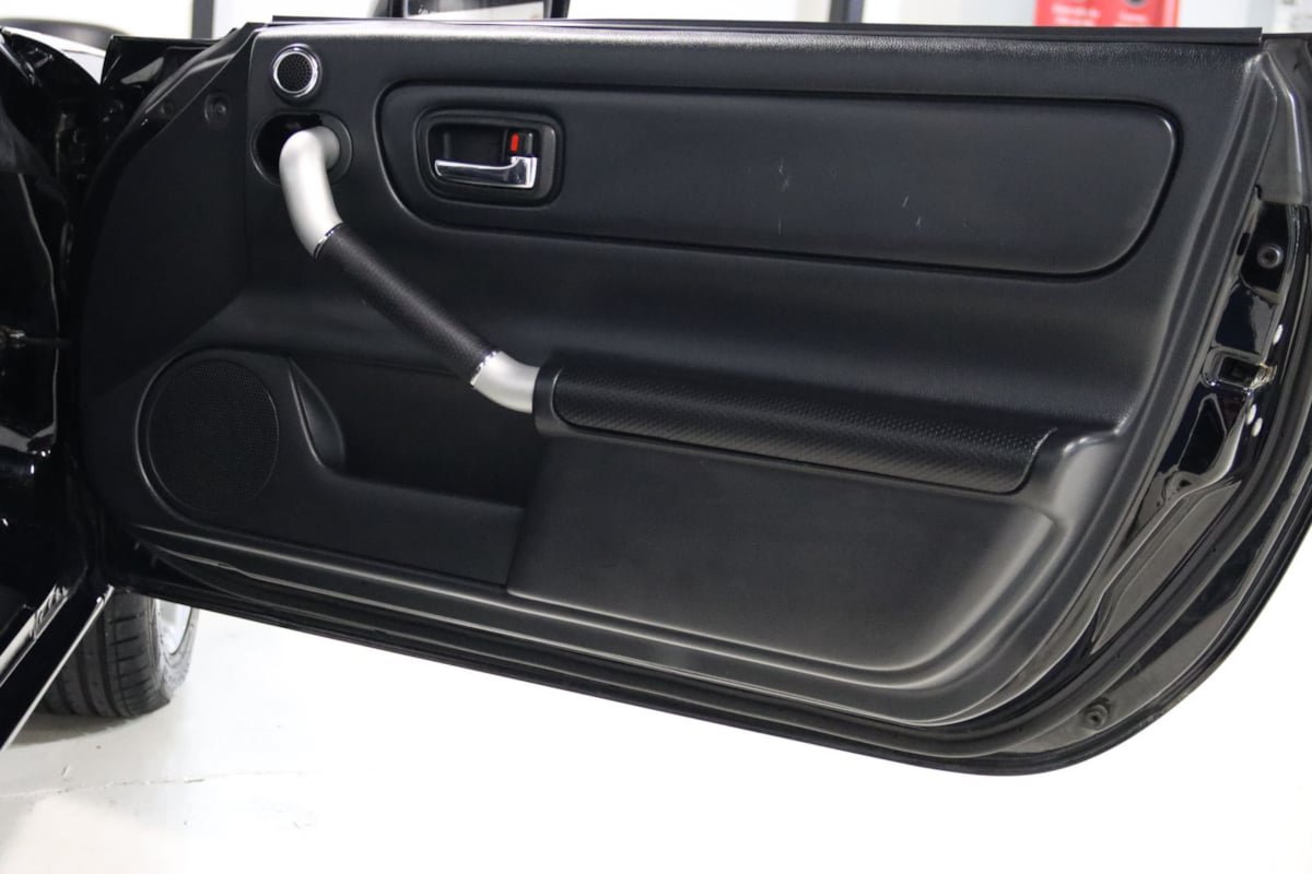 Used 2004 Toyota MR2 RWD image 56