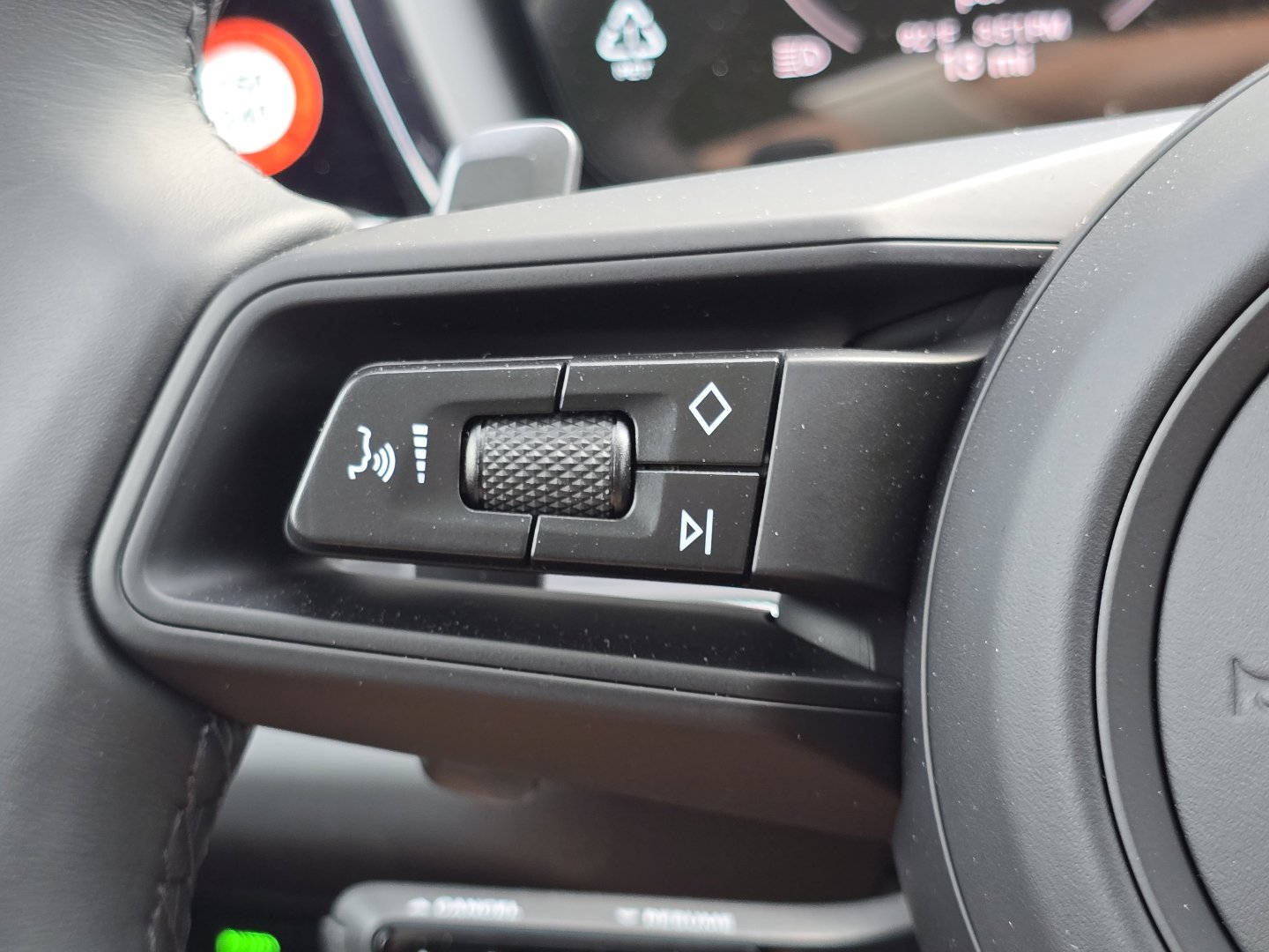 Used 2026 Porsche Cayenne E-Hybrid image 19