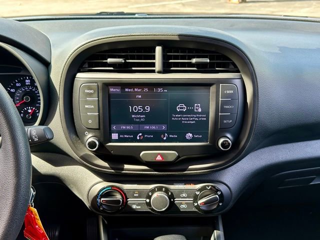 Used 2022 Kia Soul LX w/ Technology Package image 23