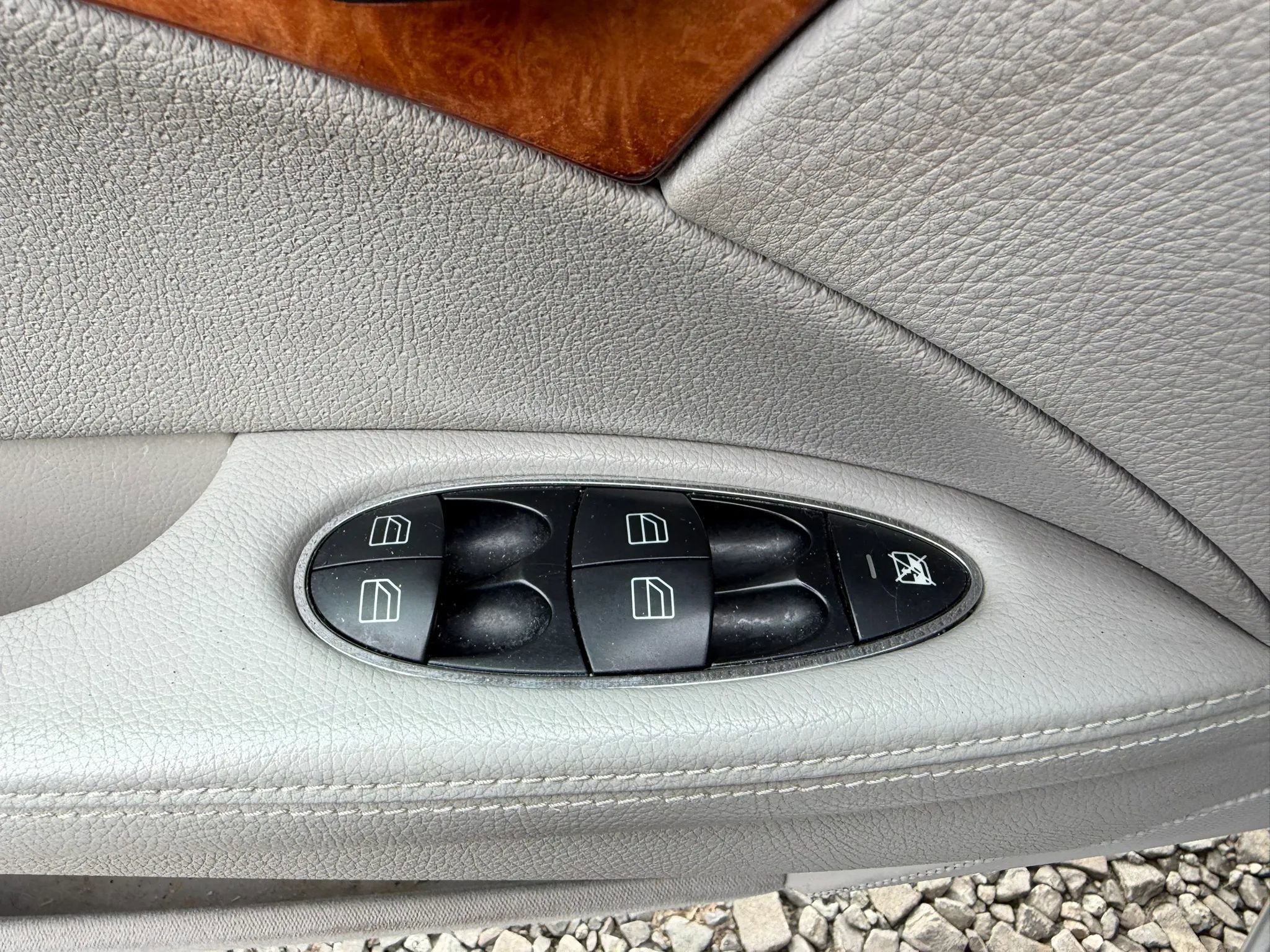 Used 2004 Mercedes-Benz E 320 4MATIC Wagon image 20