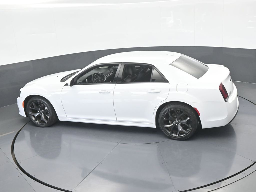 Used 2023 Chrysler 300 Touring L image 44