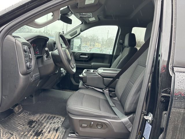 Used 2024 Chevrolet Silverado 2500 Custom w/ Custom Value Package image 14