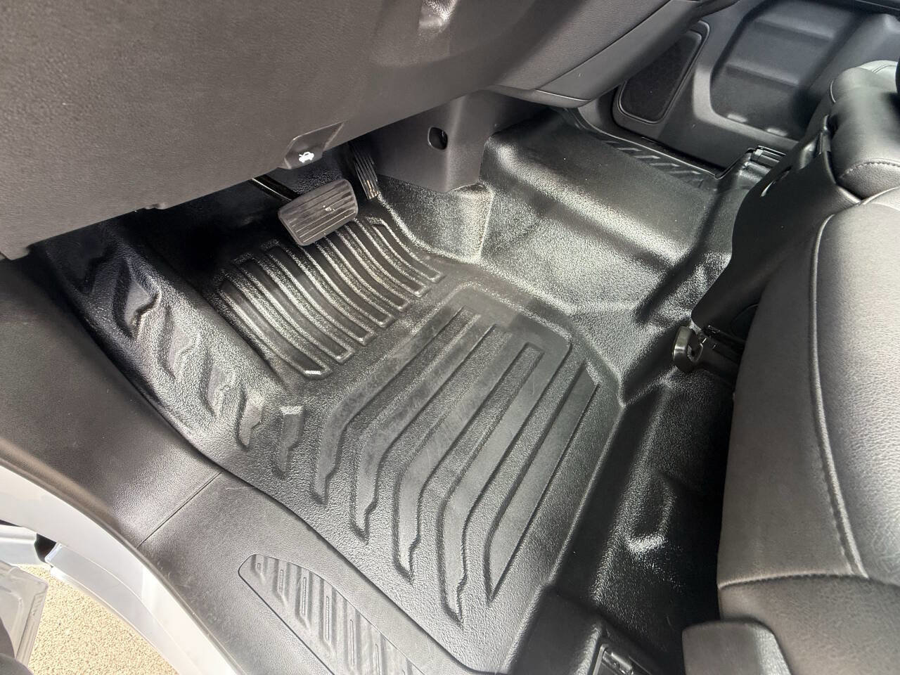 Used 2024 Chevrolet Silverado 1500 W/T w/ WT Convenience Package image 16