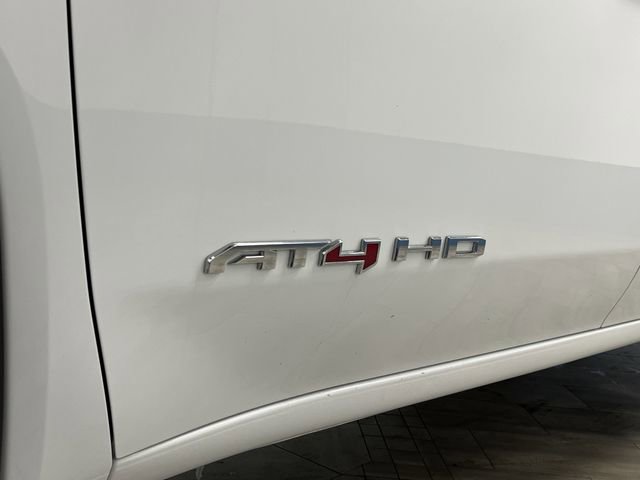 Used 2024 GMC Sierra 2500 AT4 w/ AT4 Preferred Package image 42