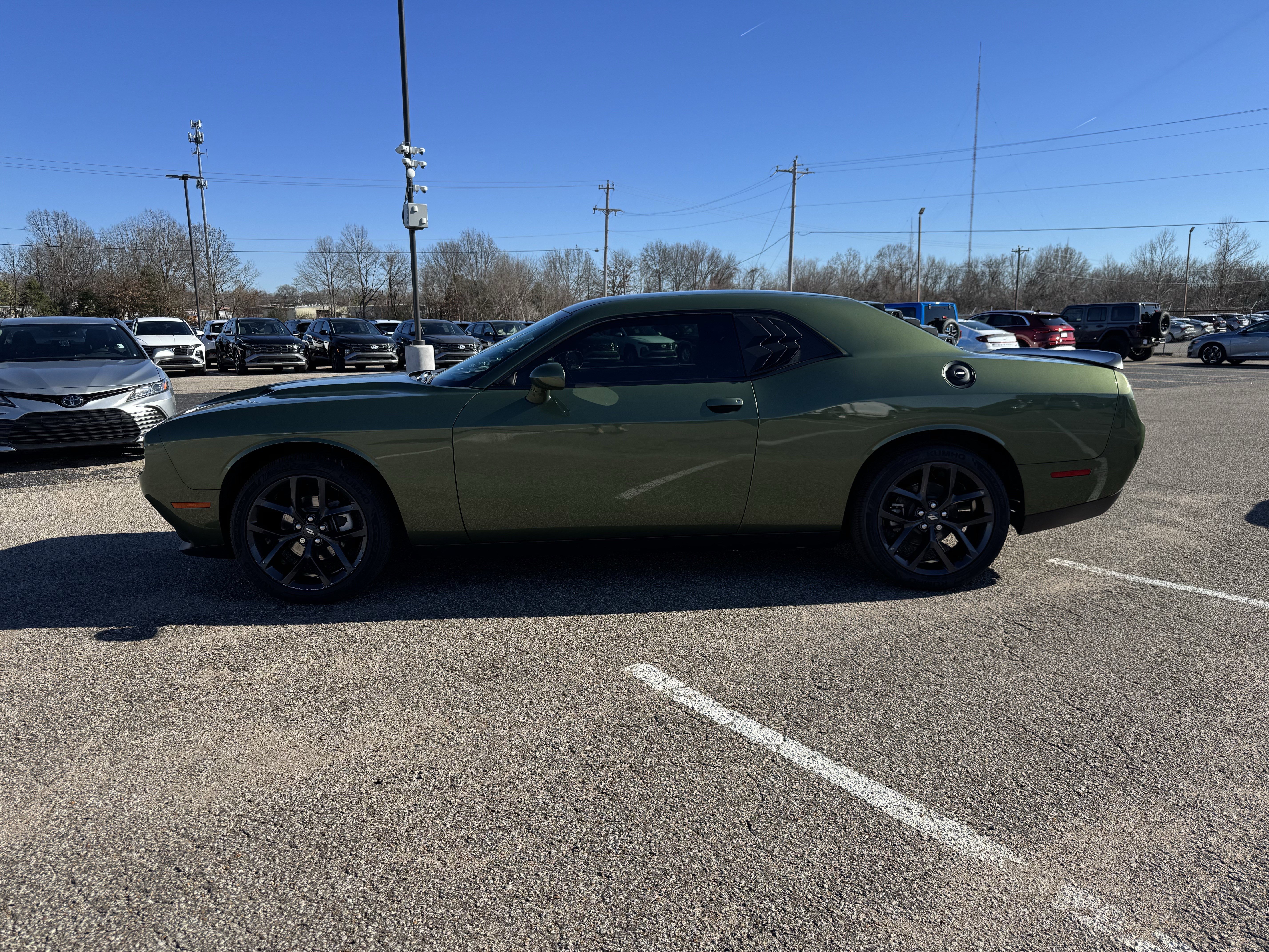 Used 2021 Dodge Challenger SXT w/ Blacktop Package image 2