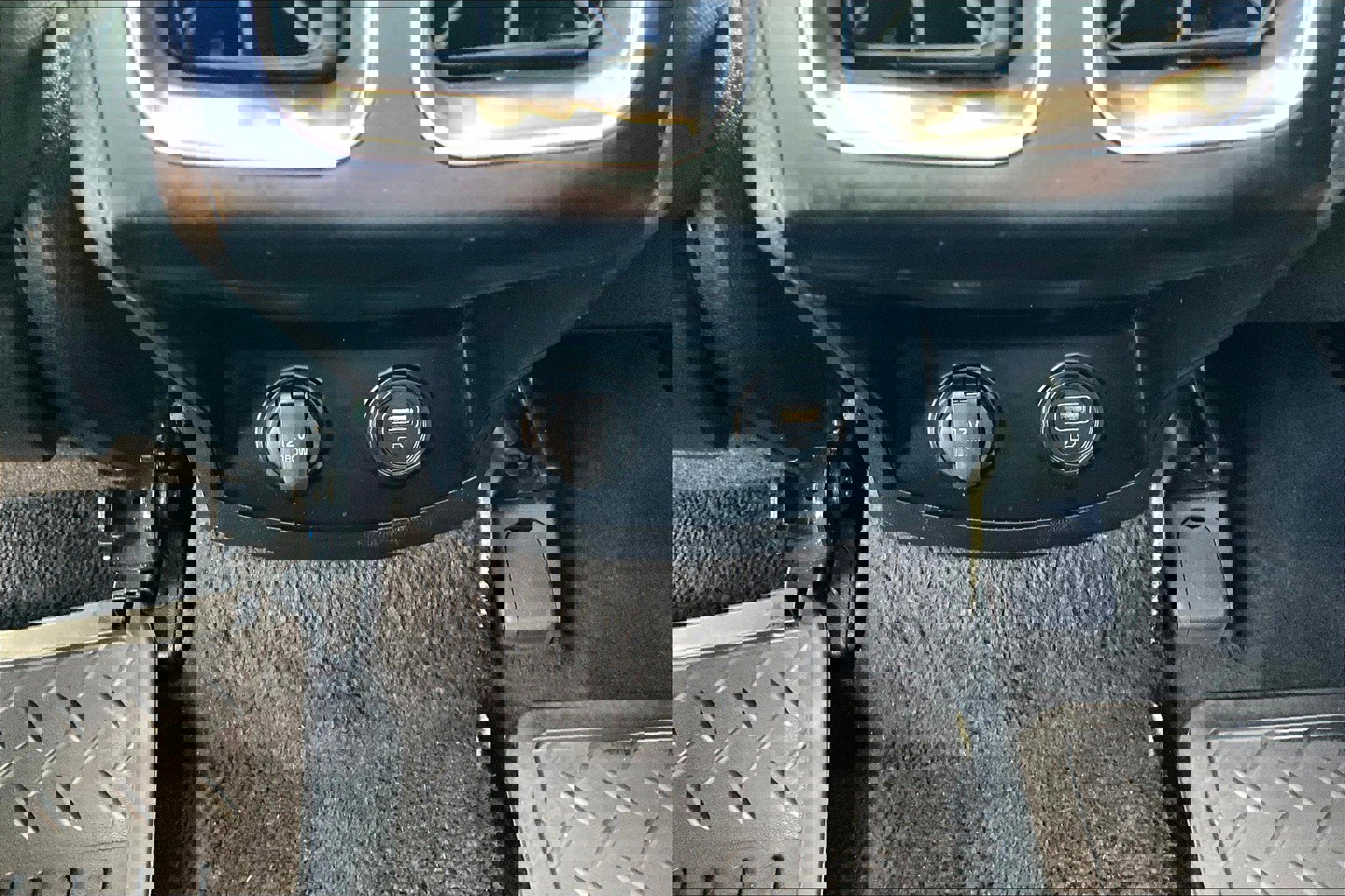 Used 2022 Kia Sorento LX image 35