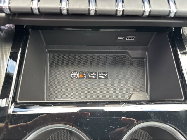 New 2026 GMC Yukon AT4 w/ AT4 Premium Plus Package AWD/4WD image 29