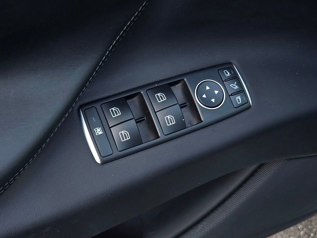 Used 2016 Tesla Model X Performance image 12