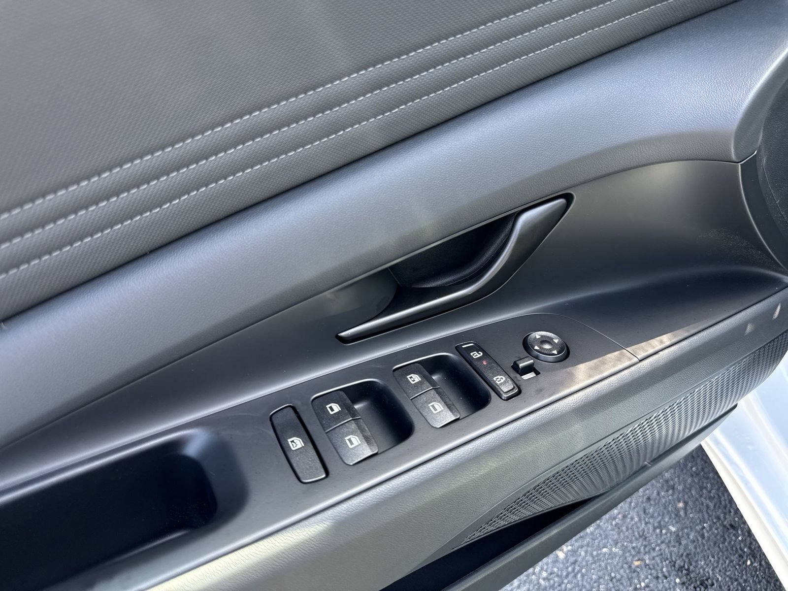 New 2026 Hyundai Elantra Sport FWD image 15