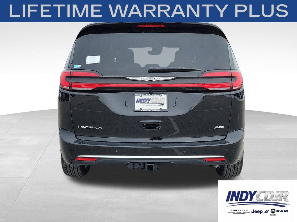 New 2026 Chrysler Pacifica Pinnacle w/ Trailer Tow Group AWD/4WD image 5