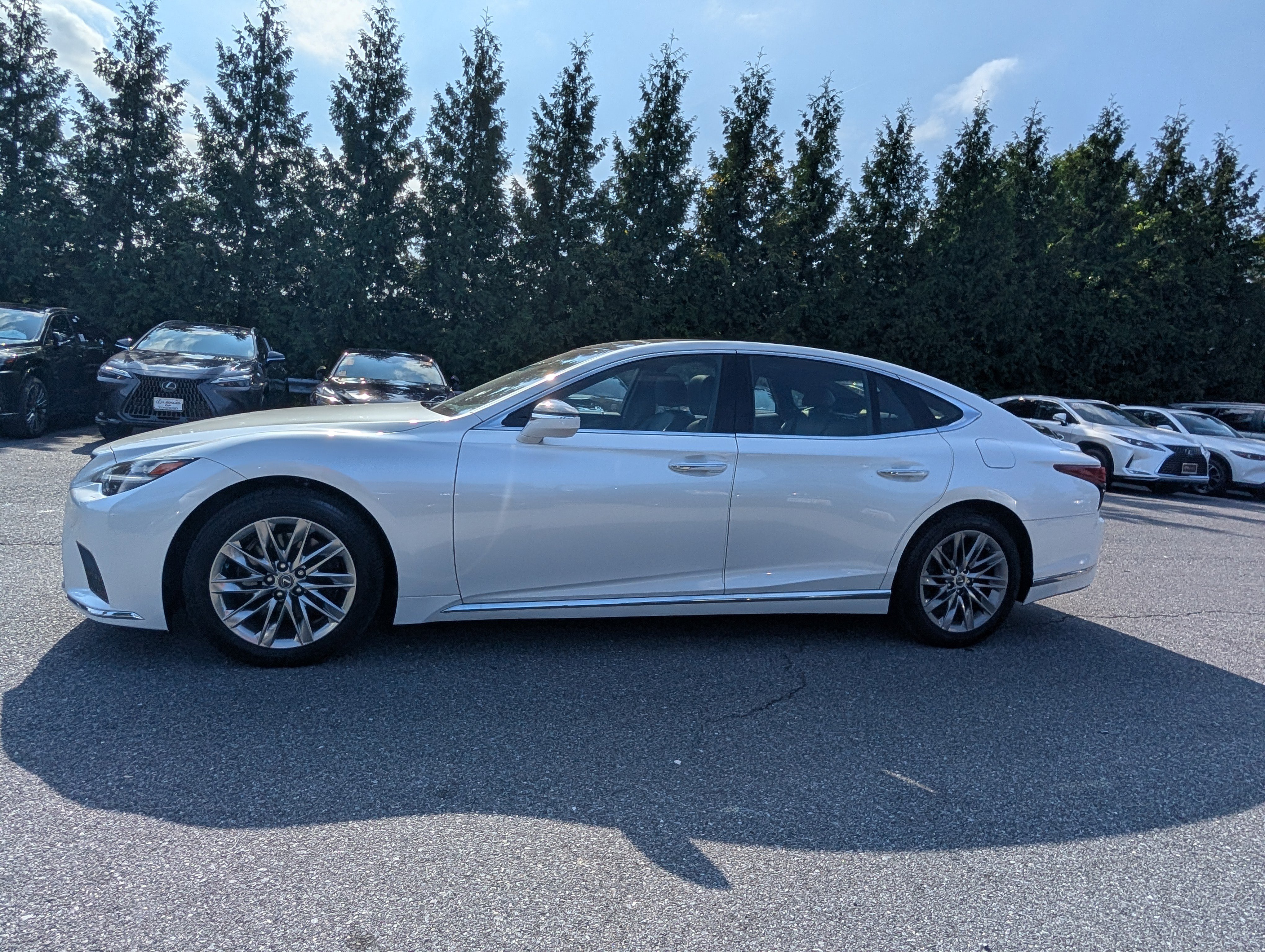 Certified 2022 Lexus LS 500 500 w/ Interior Upgrade Package image 6