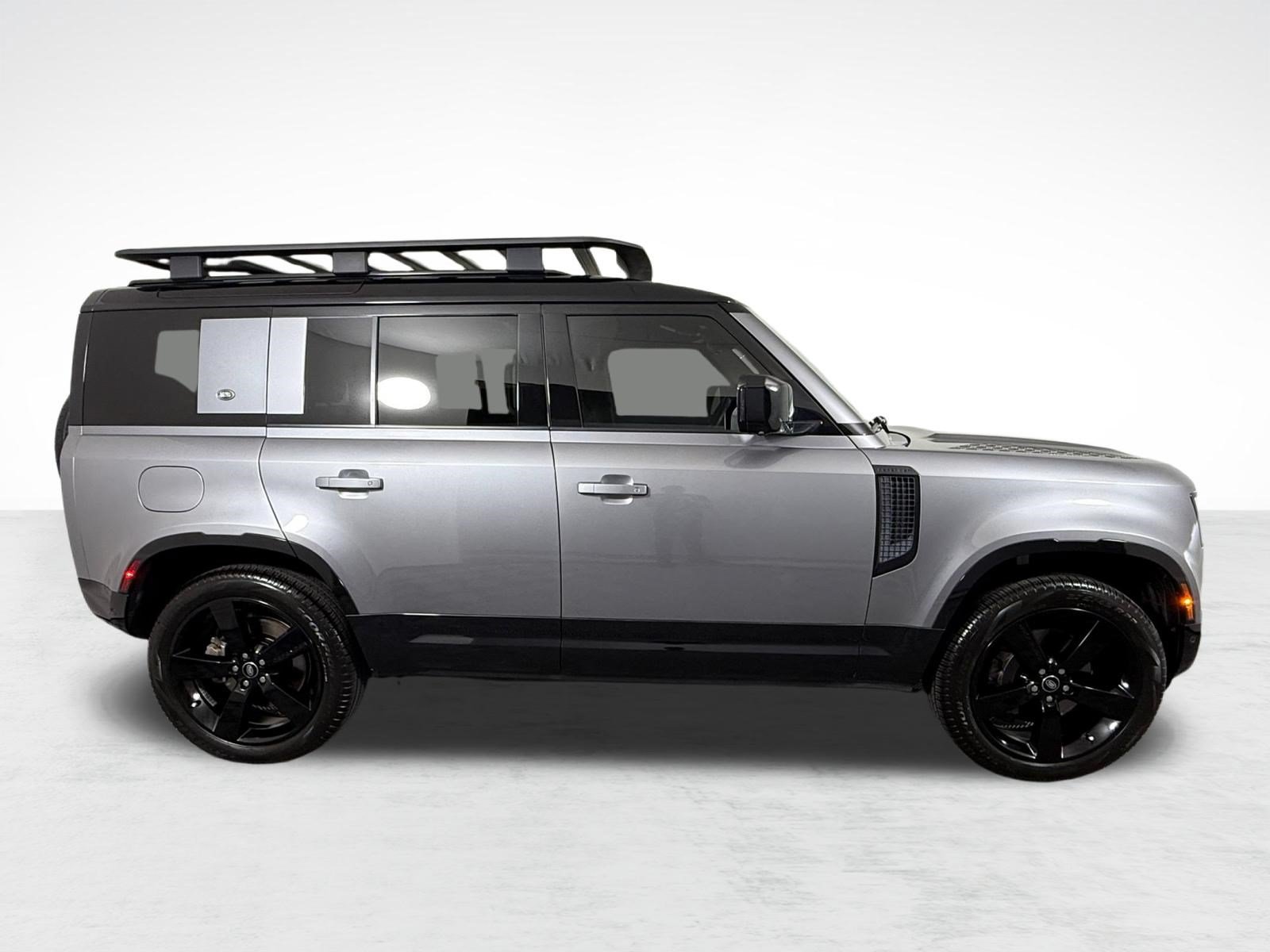 Certified 2023 Land Rover Defender 110 X-Dynamic SE AWD/4WD image 8