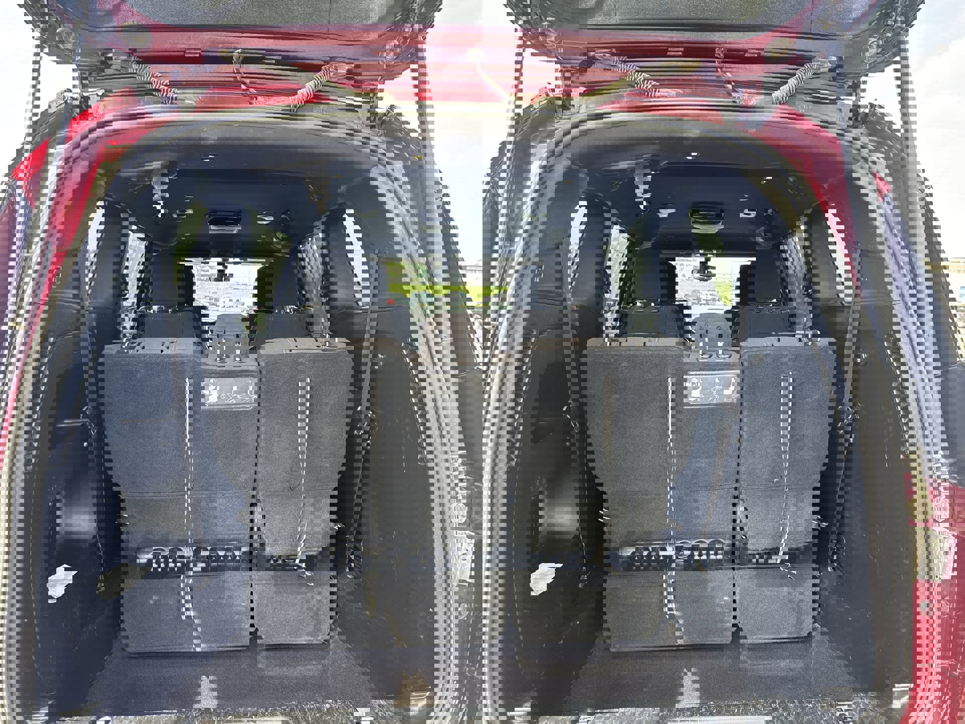 Used 2018 Chrysler Pacifica Touring Plus w/ S Appearance Package FWD image 17