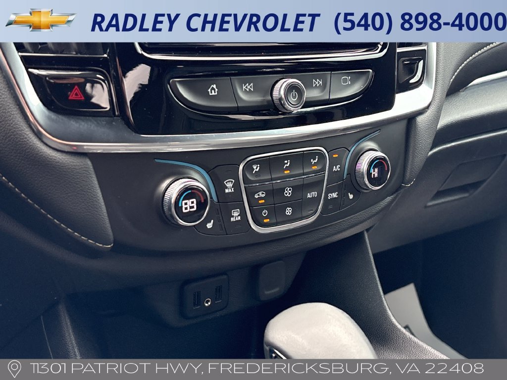 Certified 2023 Chevrolet Traverse LT w/ Rear Camera Mirror Package FWD image 10