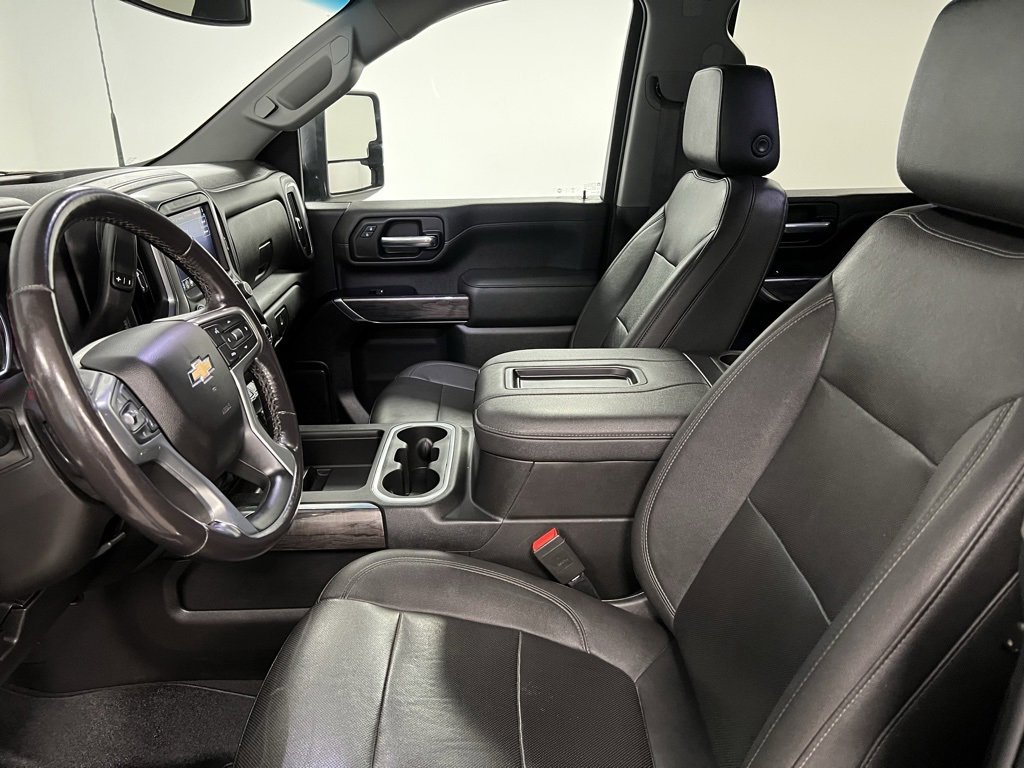 Used 2022 Chevrolet Silverado 3500 LTZ image 25