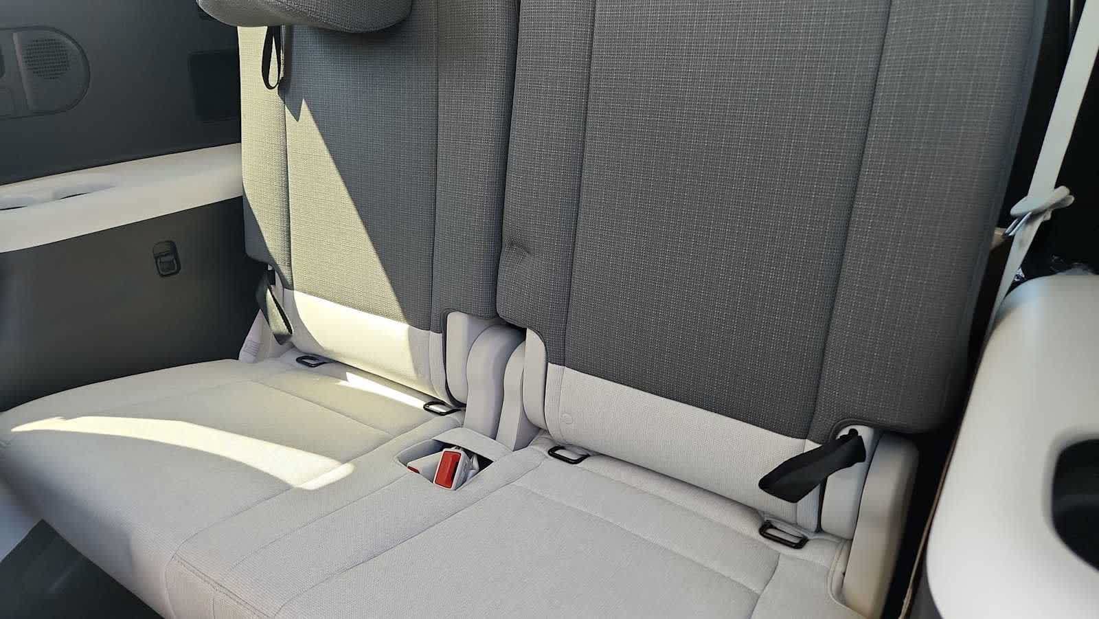 New 2026 Hyundai Ioniq 9 SE AWD/4WD image 25