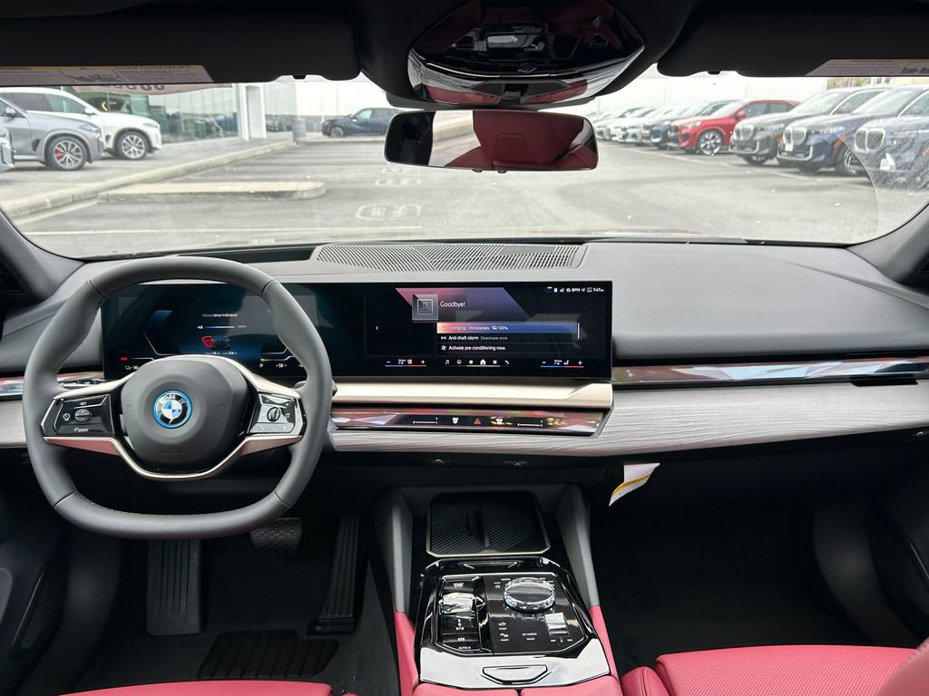 New 2027 BMW i5 eDrive40 w/ Executive Package RWD image 34