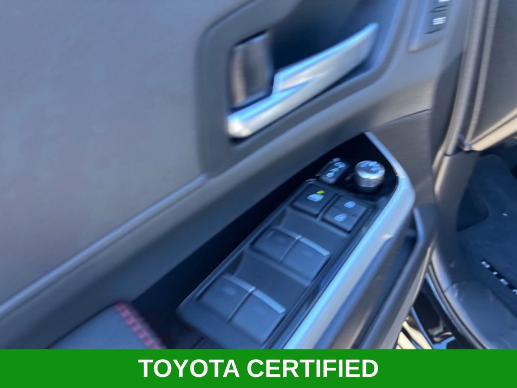 Certified 2025 Toyota Sienna XSE w/ XSE Premium Package image 21
