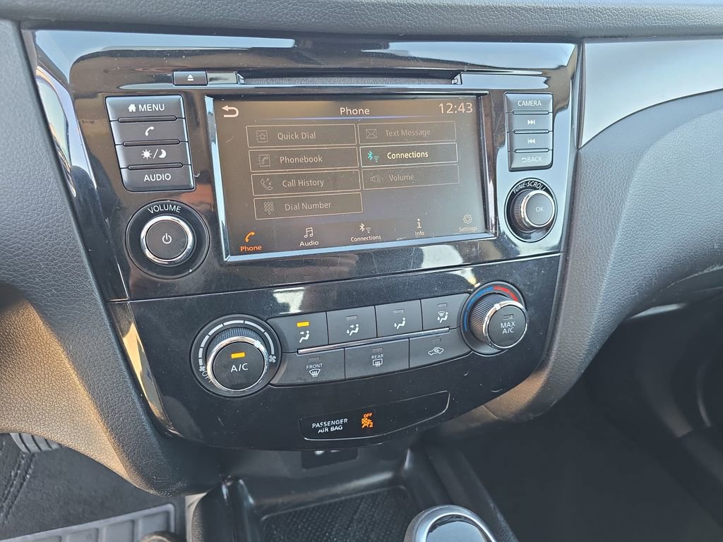 Used 2022 Nissan Rogue Sport S image 22