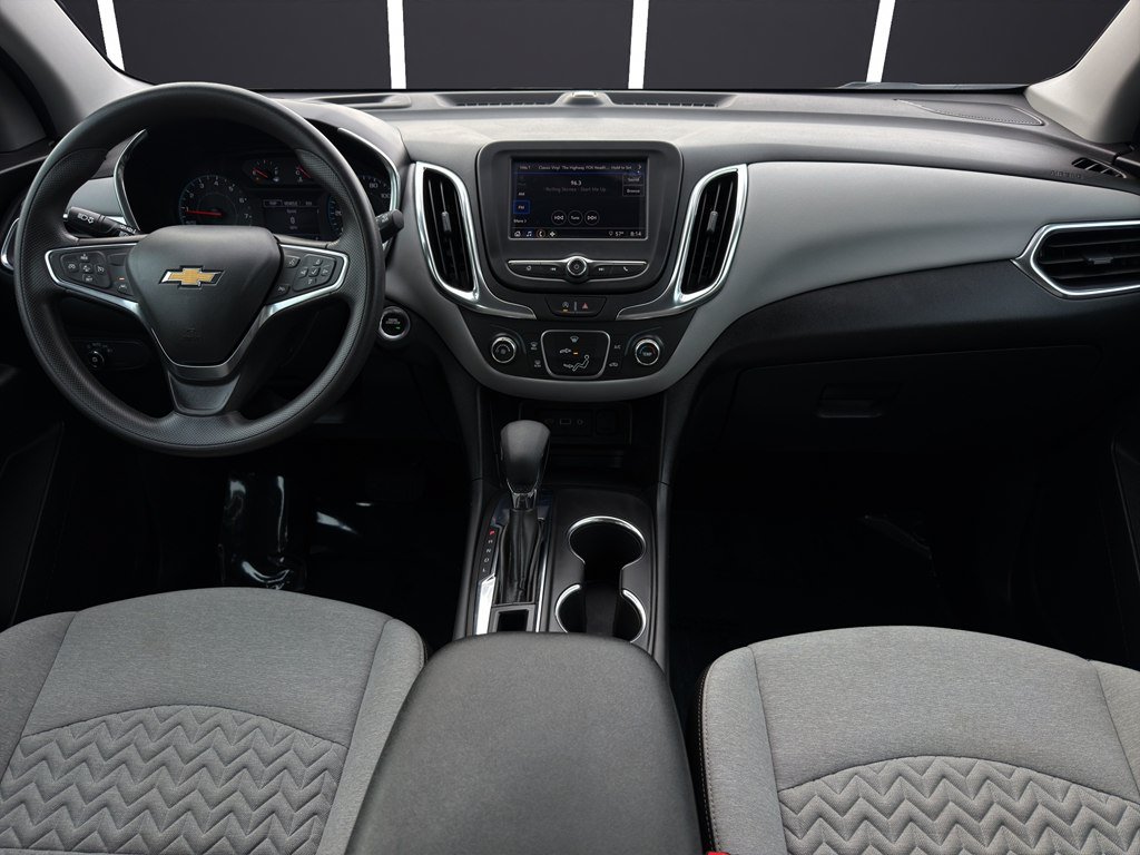 Used 2024 Chevrolet Equinox LS w/ Driver Confidence II Package FWD image 13